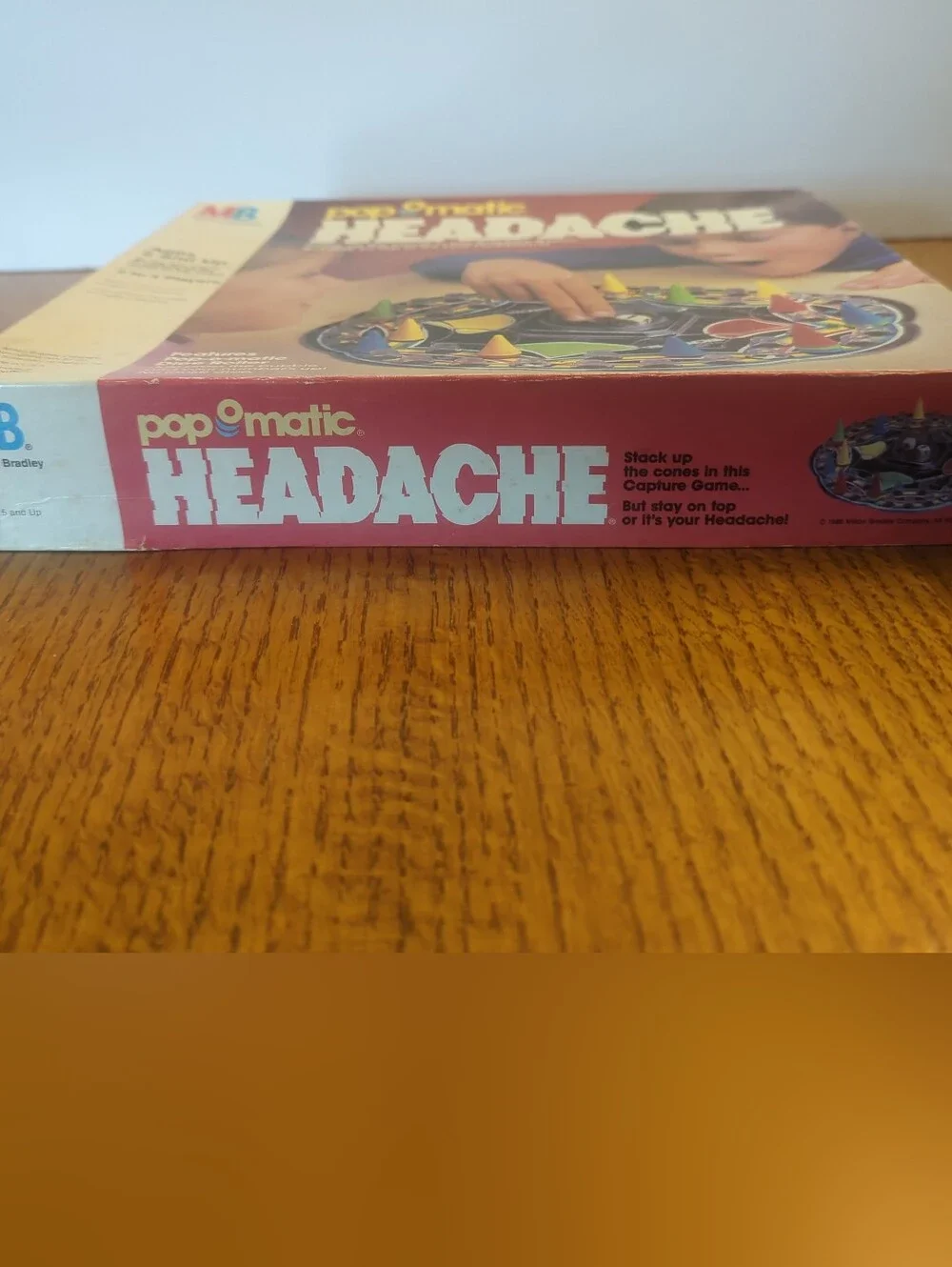 1986 Pop O Matic MB HEADACHE Board Game Cone Pcs CAPTURE GAME Complete Vintage